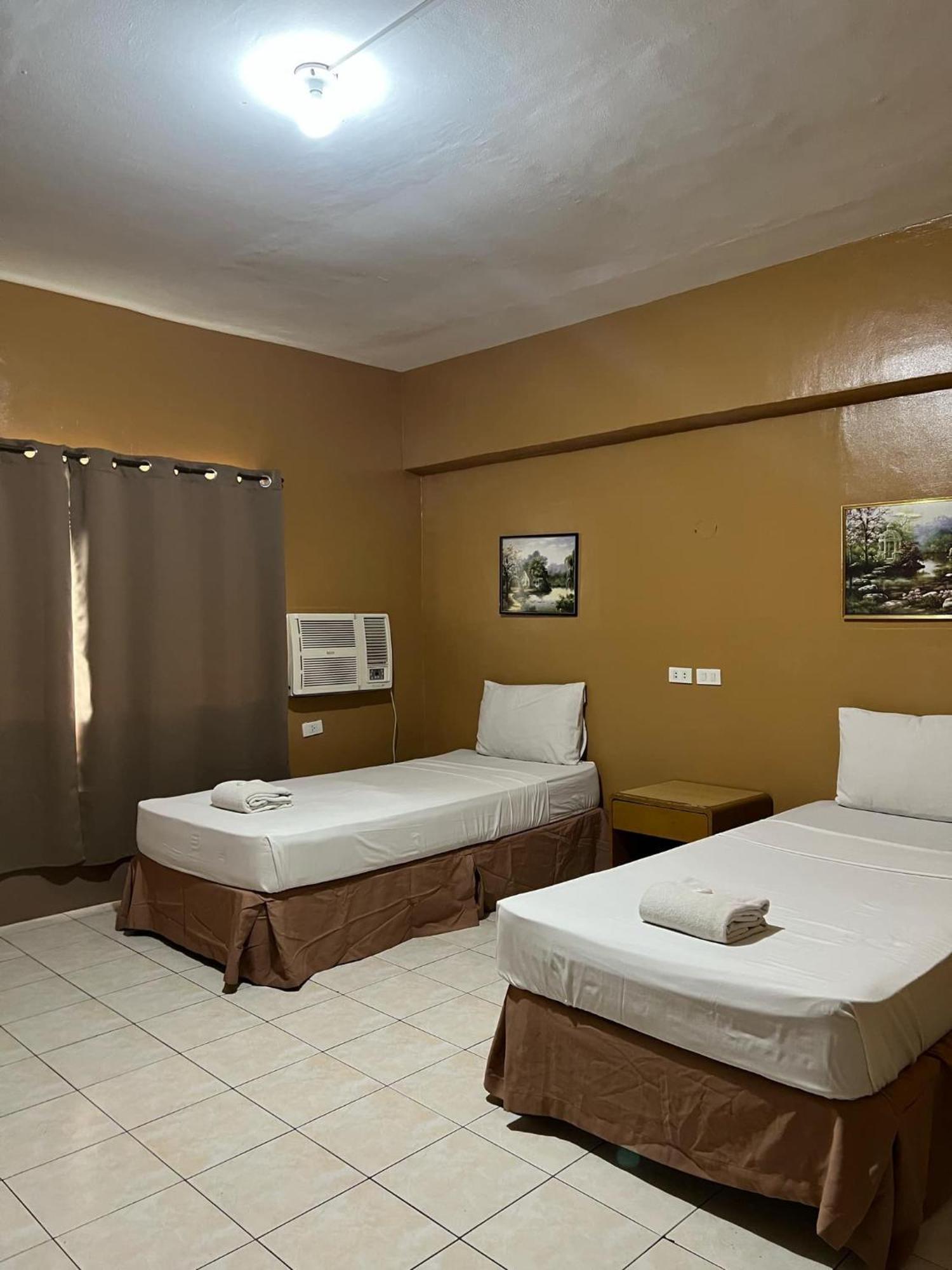 Dona Mercedes Cebu Exterior photo